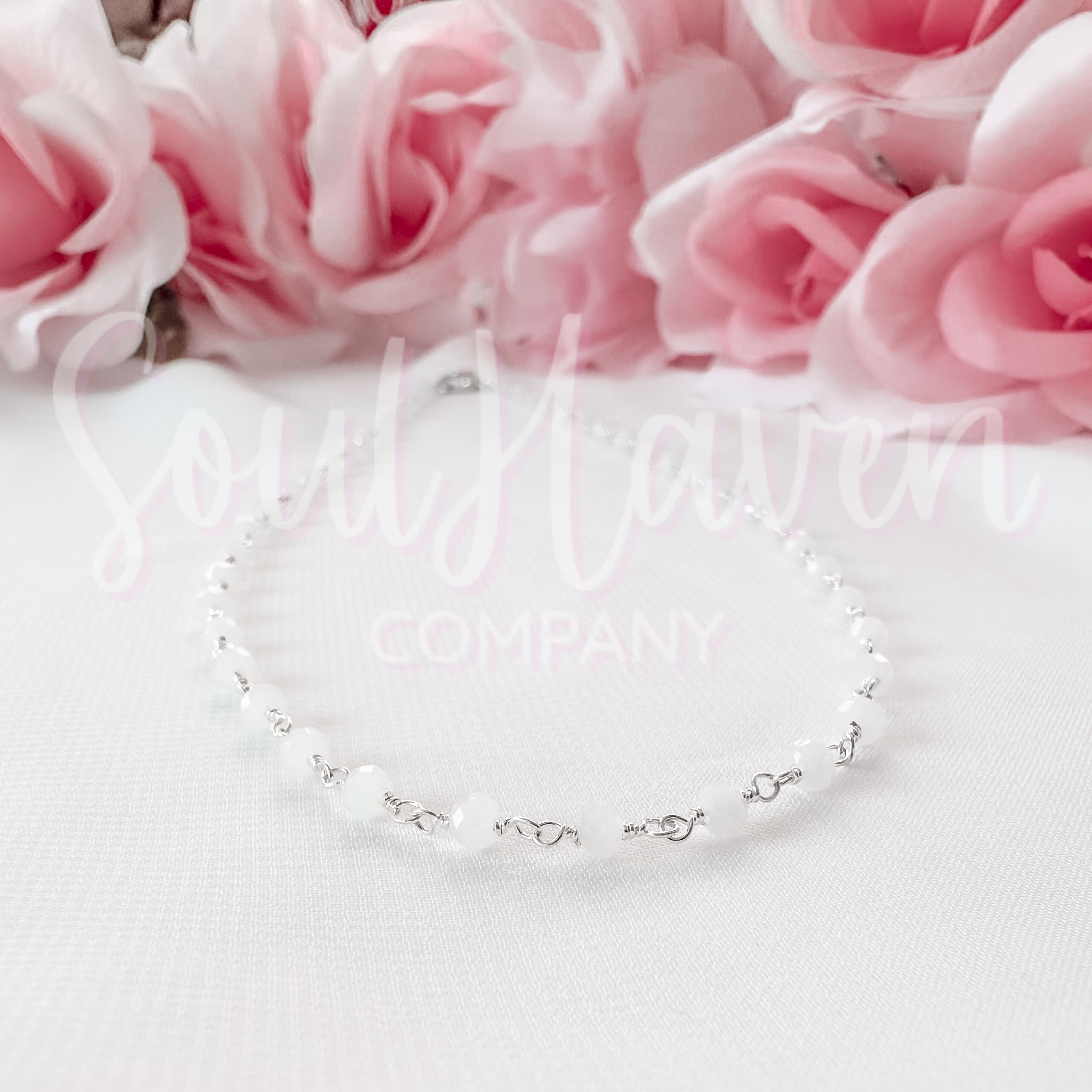 White quartz dainty necklace