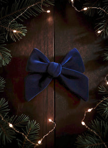 Moody Winter Velvet Bows: Navy