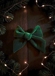 Moody Winter Velvet Bows: Forest