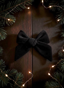 Moody Winter Velvet Bows: Midnight