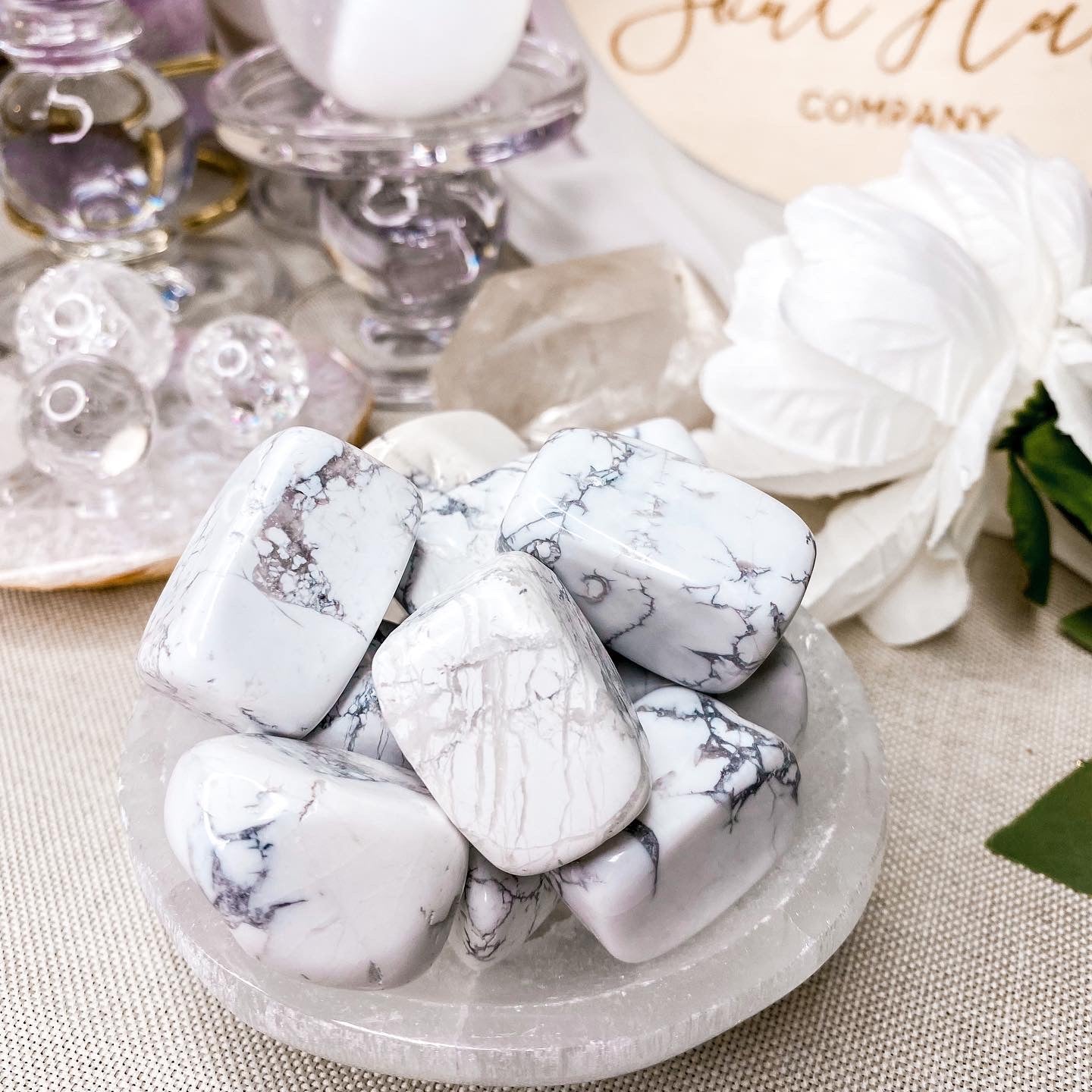 Howlite Tumble